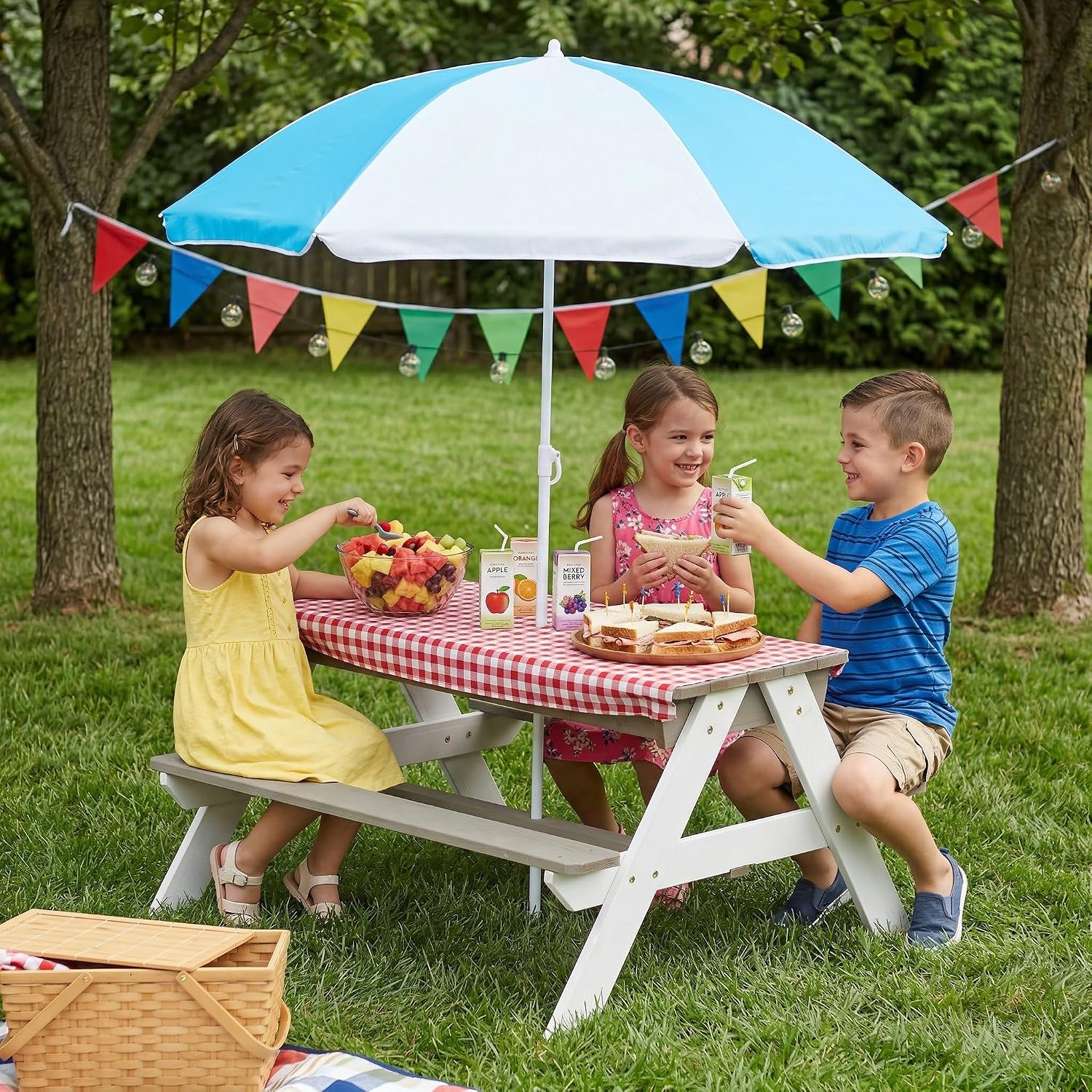 Детский стол для пикника, дере – обзор и цена Kids Outdoor Table With Umbrella